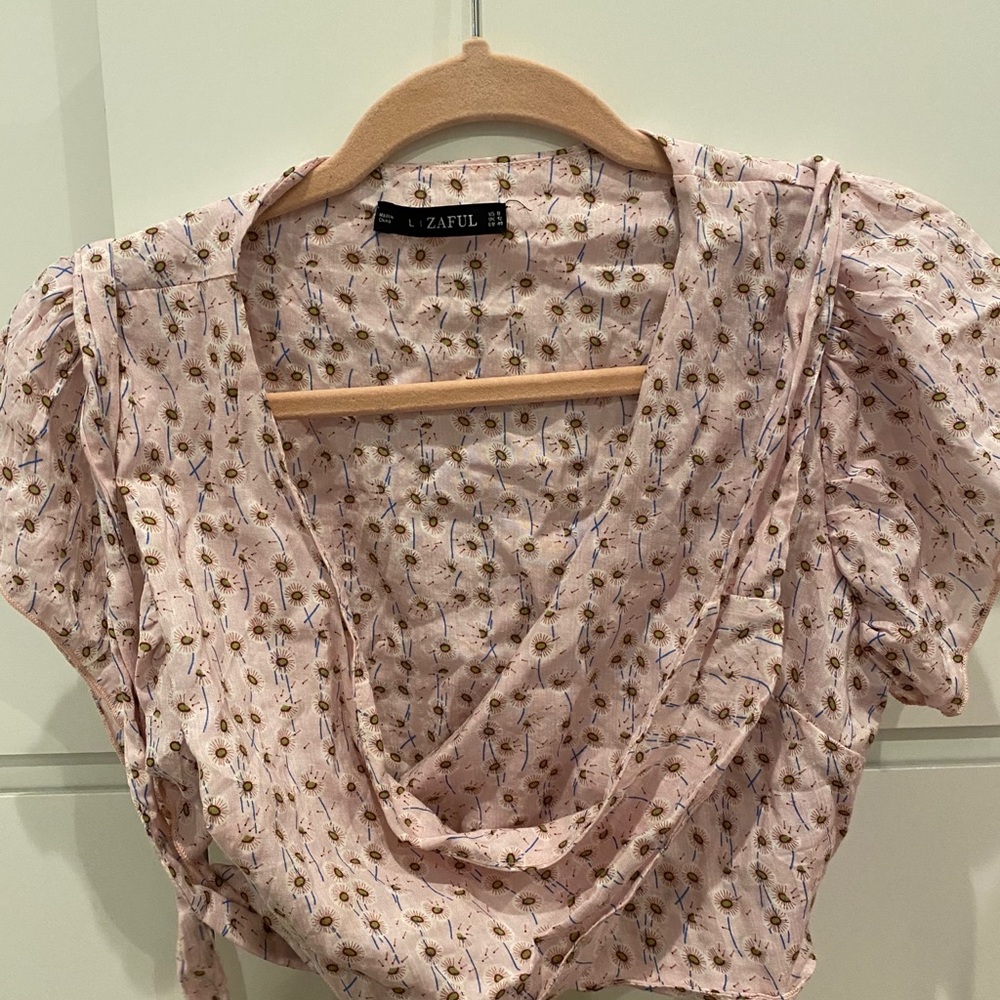 wrap top - Picture 2 of 3